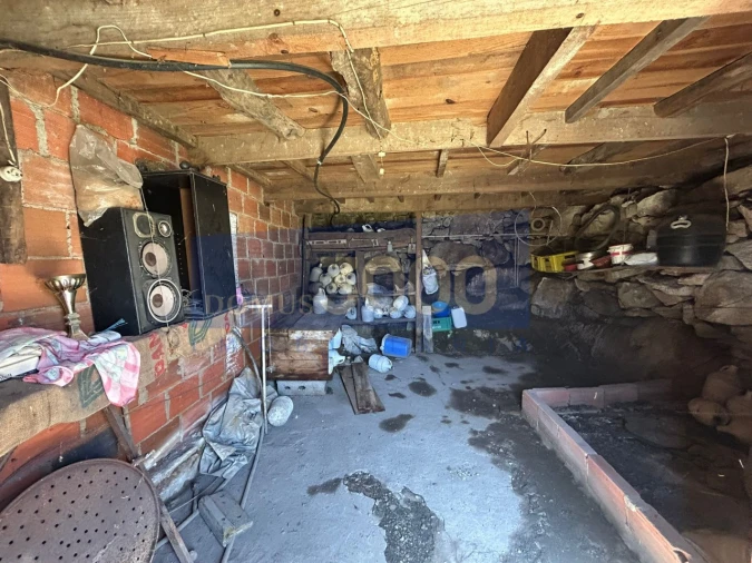 Moradia T3 para Venda em Adoufe e Vilarinho de Samardã Foto 12