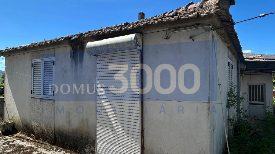 Moradia T3 para Venda em Adoufe e Vilarinho de Samardã
