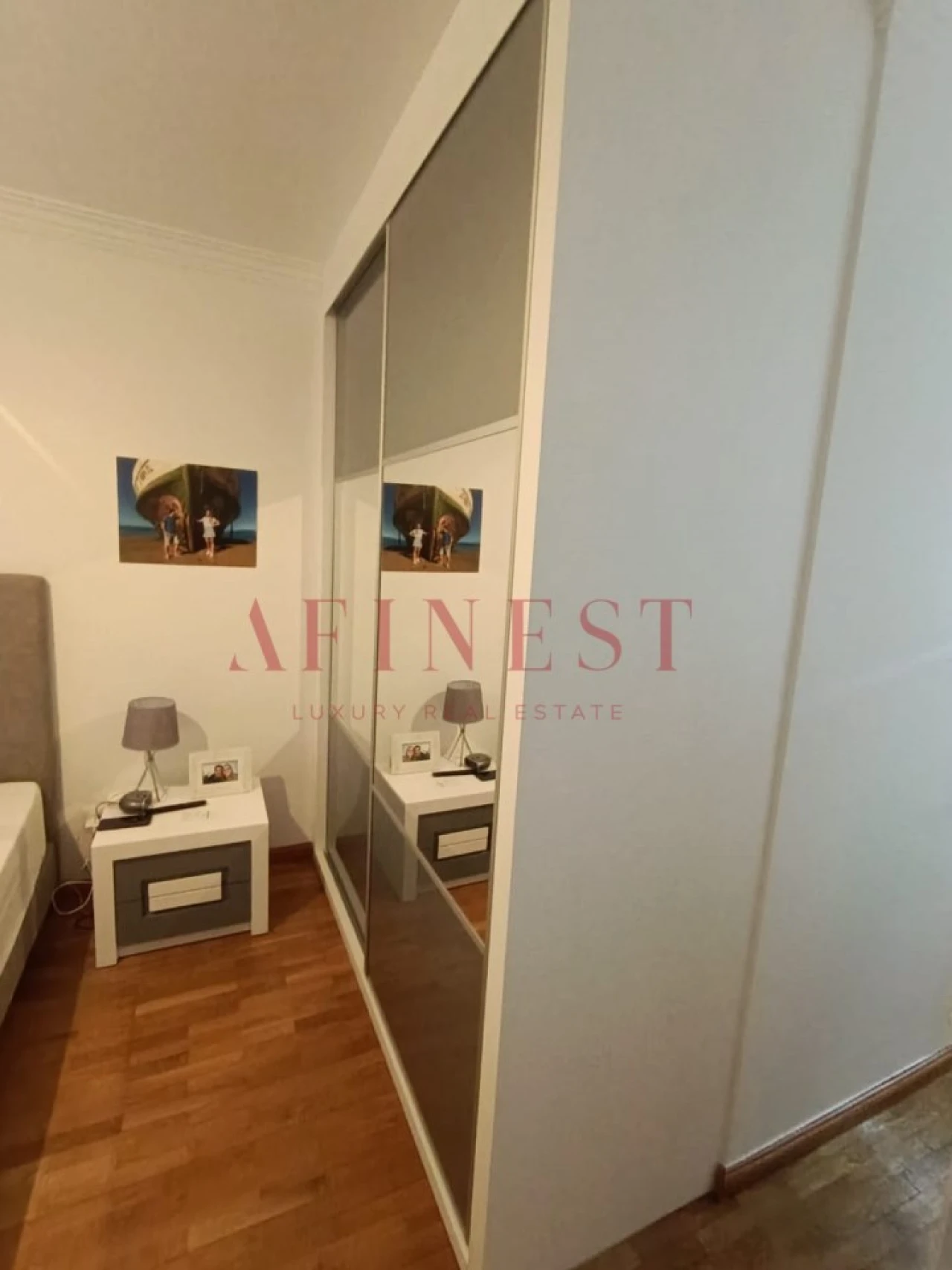 Apartamento T4 para Venda em Rio de Mouro Foto 10