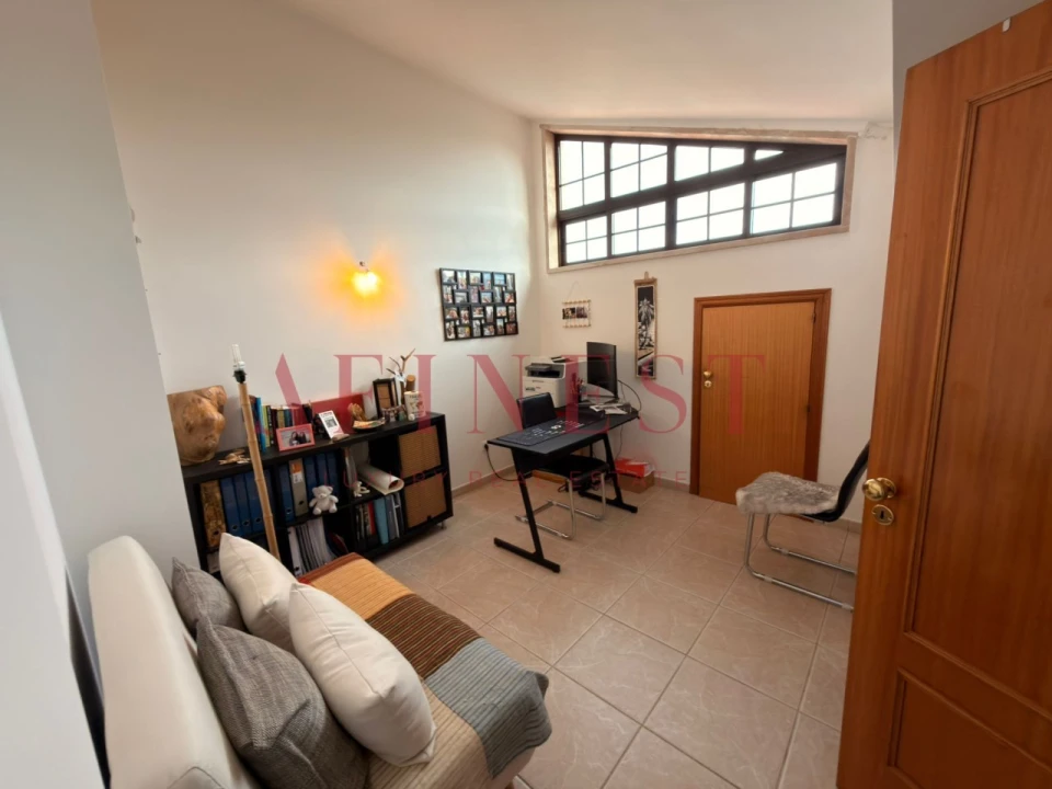 Apartamento T4 para Venda em Rio de Mouro Foto 27