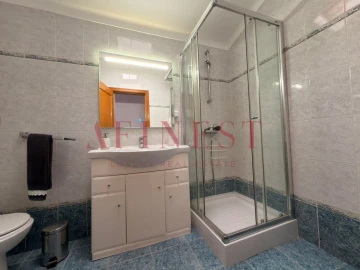 Apartamento T4 para Venda em Rio de Mouro