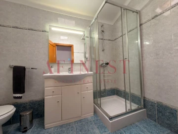 Apartamento T4 para Venda em Rio de Mouro