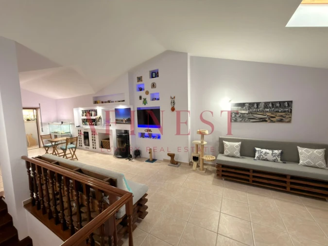 Apartamento T4 para Venda em Rio de Mouro Foto 16