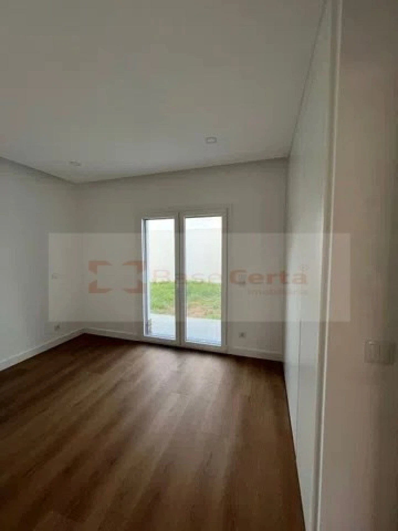 Moradia T4 para Venda em Santo Antão e São Julião do Tojal Foto 9