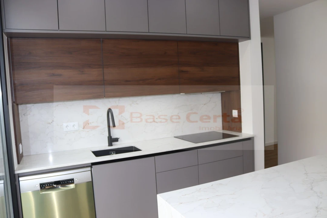 Moradia T5 para Venda em Santa Iria de Azoia, São João da Talha e Bobadela Foto 18