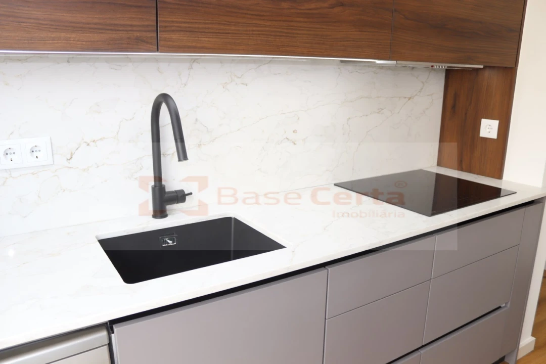 Moradia T5 para Venda em Santa Iria de Azoia, São João da Talha e Bobadela Foto 19