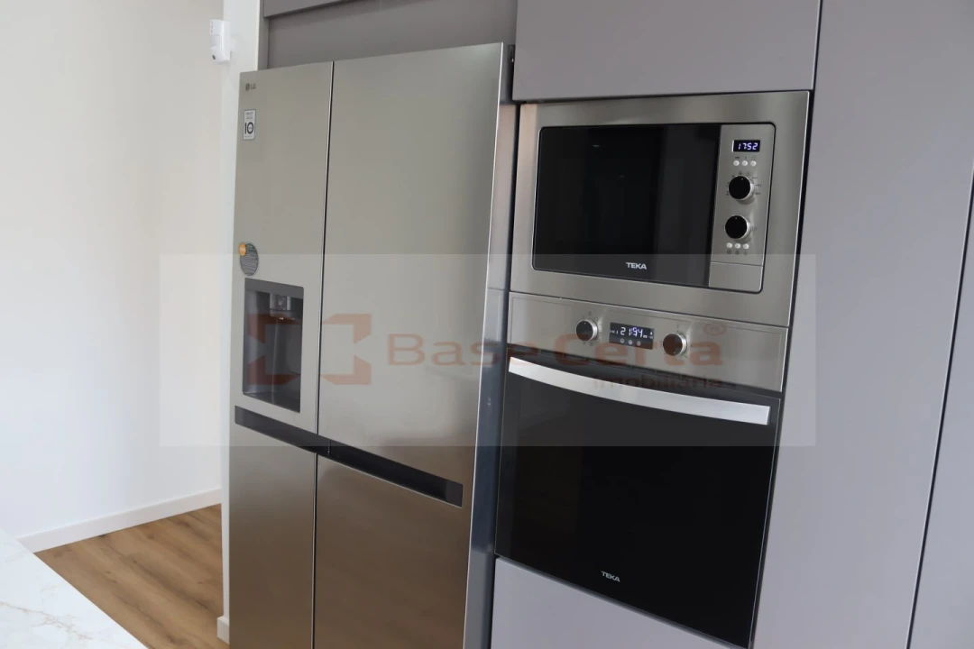 Moradia T5 para Venda em Santa Iria de Azoia, São João da Talha e Bobadela Foto 23