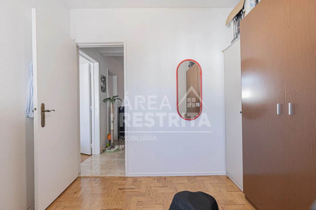 Apartamento T3 para Venda em Moita Foto 30
