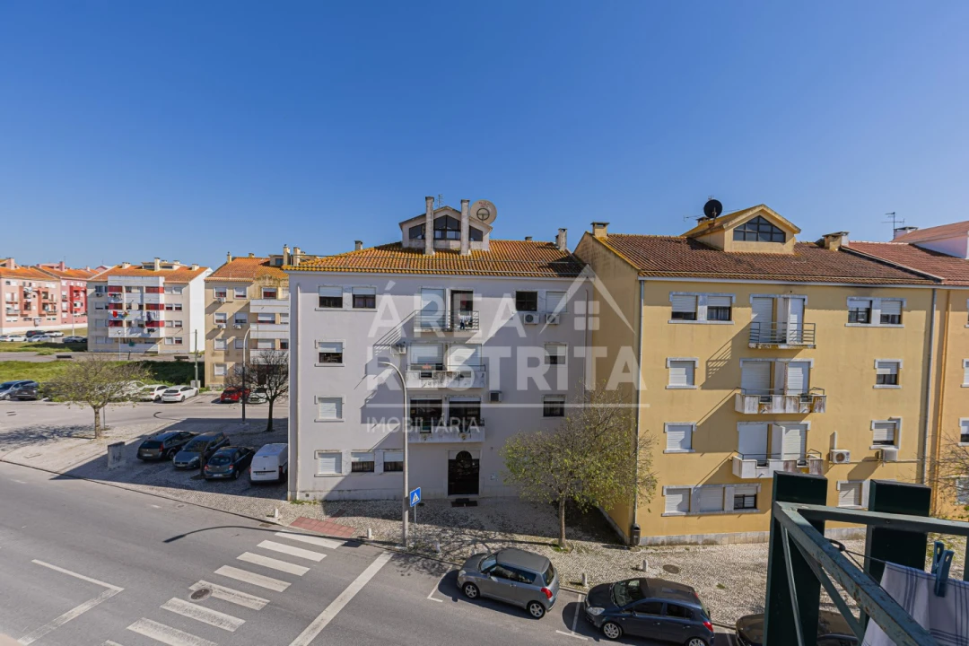 Apartamento T3 para Venda em Moita Foto 41