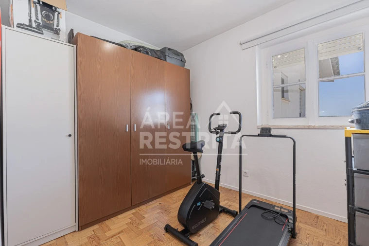 Apartamento T3 para Venda em Moita Foto 31