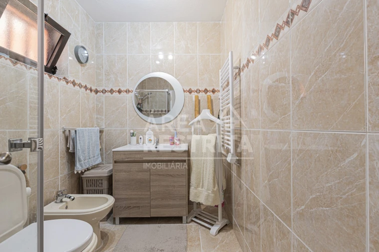 Apartamento T3 para Venda em Moita Foto 34