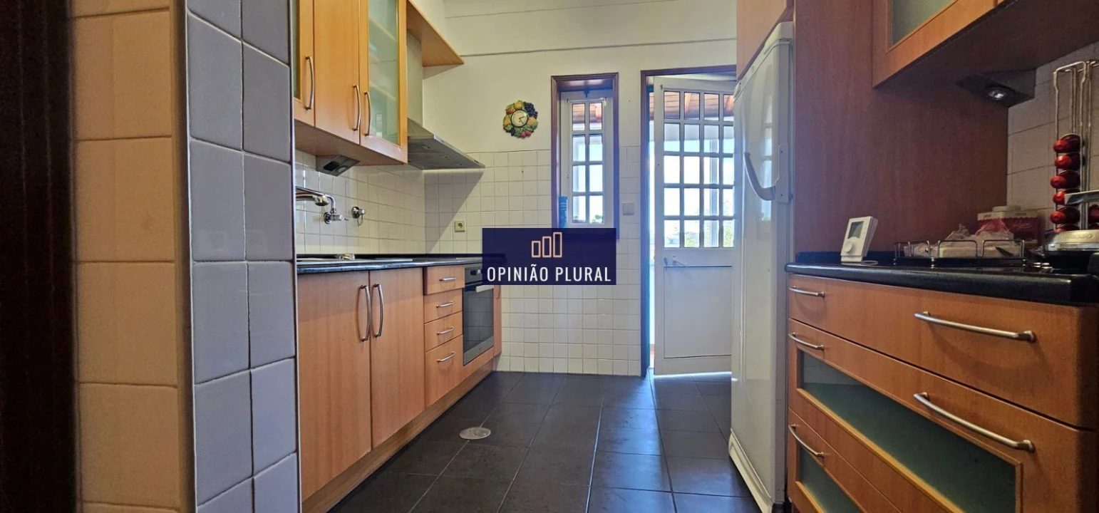 Moradia T5 para Venda em Campanhã Foto 6