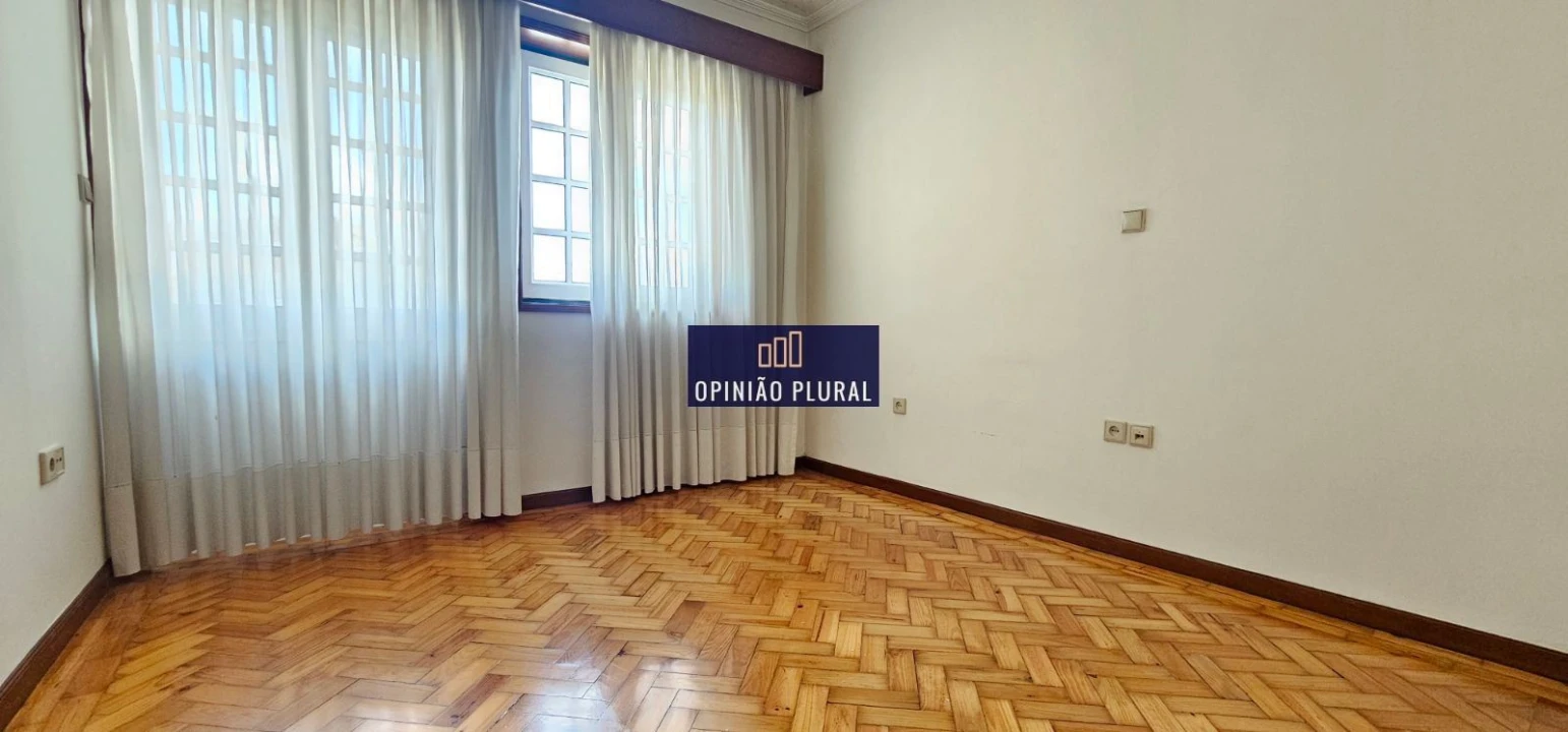 Moradia T5 para Venda em Campanhã Foto 15