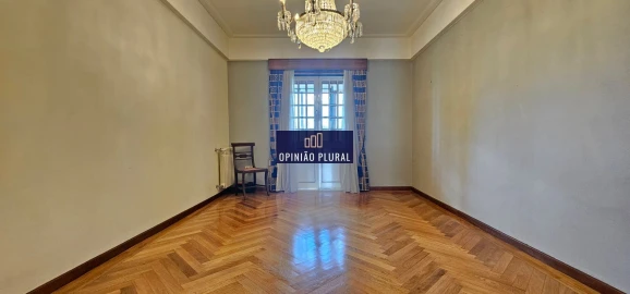 Moradia T5 para Venda em Campanhã