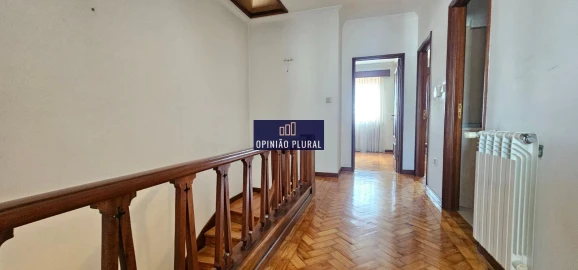 Moradia T5 para Venda em Campanhã