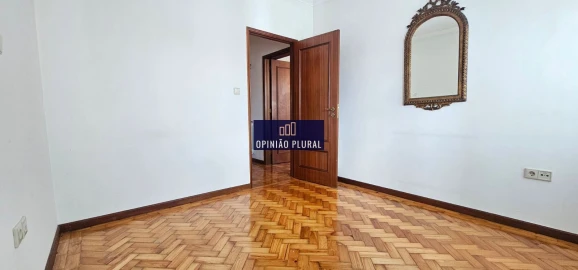 Moradia T5 para Venda em Campanhã