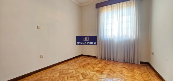 Moradia T5 para Venda em Campanhã