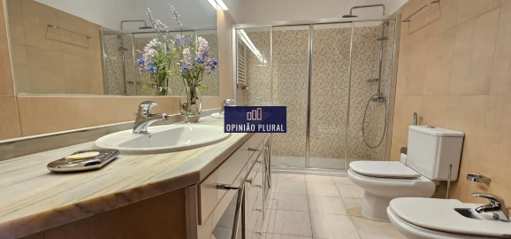 Moradia T5 para Venda em Campanhã