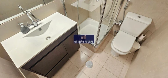 Moradia T5 para Venda em Campanhã