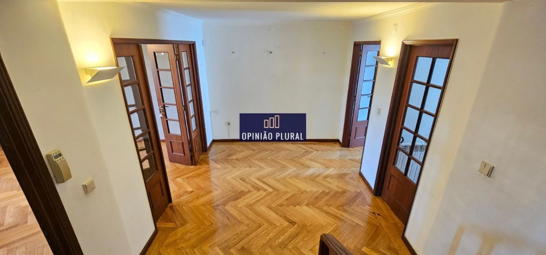 Moradia T5 para Venda em Campanhã Foto 12