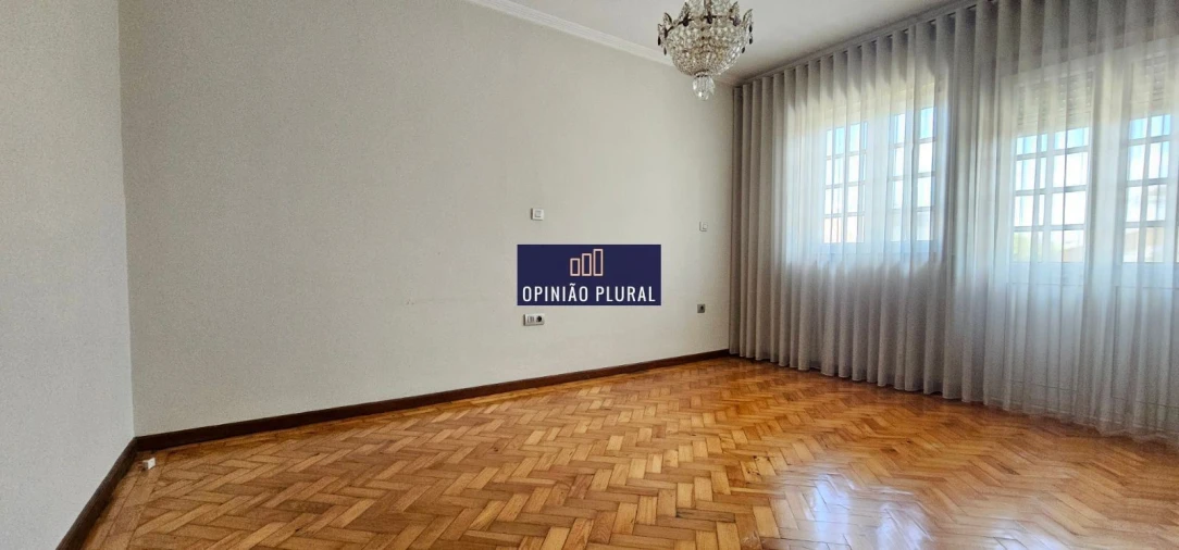 Moradia T5 para Venda em Campanhã Foto 16