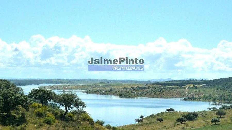 Terreno Misto para Venda em Amieira e Alqueva