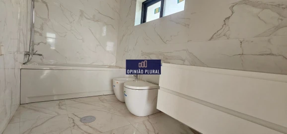Moradia T3 para Venda em Gondomar (São Cosme), Valbom e Jovim