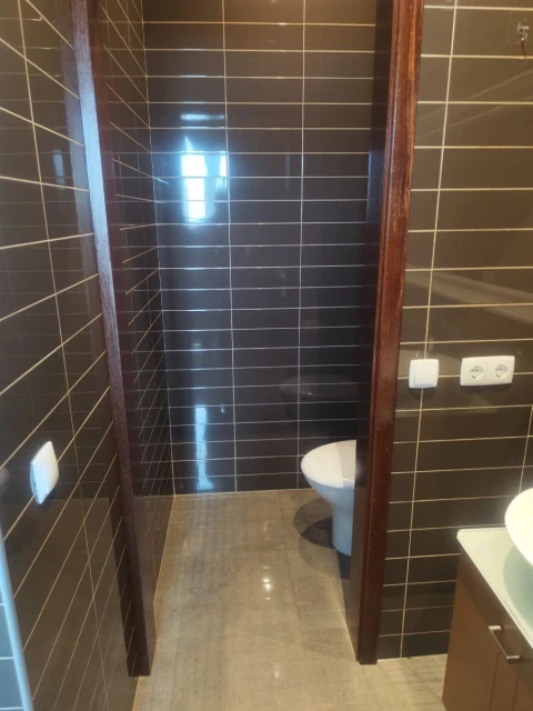 Moradia T2 para Arrendamento em Lordelo do Ouro e Massarelos