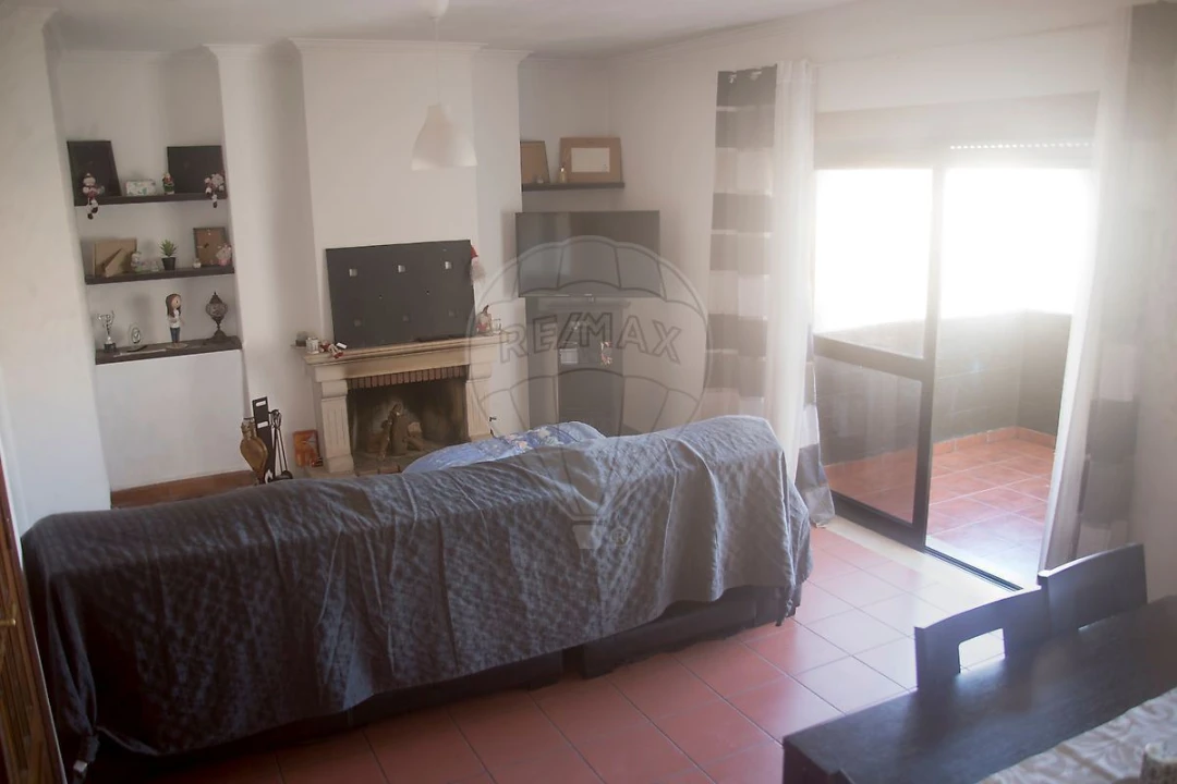 Apartamento T3 para Venda em Santo Antonio dos Olivais Foto 4