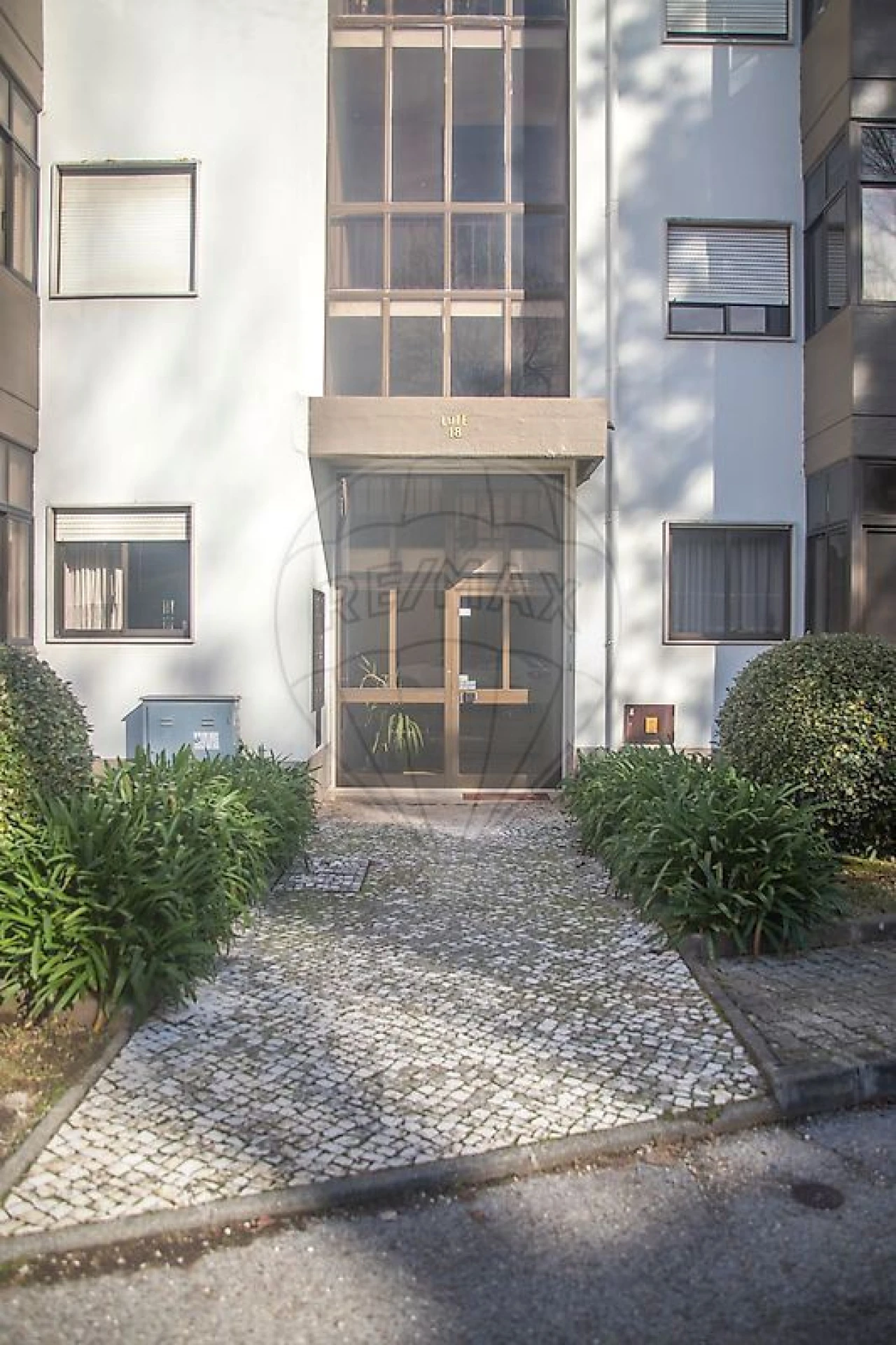 Apartamento T3 para Venda em Santo Antonio dos Olivais Foto 10