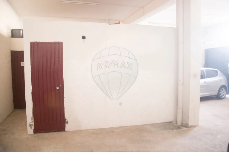 Apartamento T3 para Venda em Santo Antonio dos Olivais Foto 9