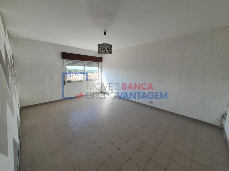 Apartamento T3 para Venda em Rio de Mouro Foto 1