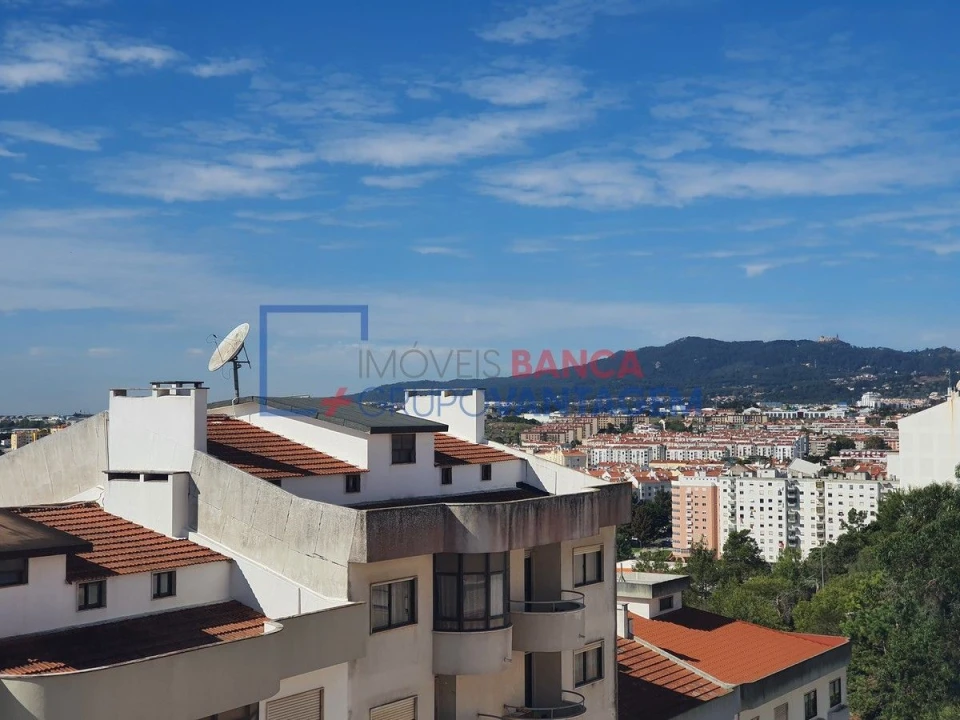 Apartamento T3 para Venda em Rio de Mouro Foto 6