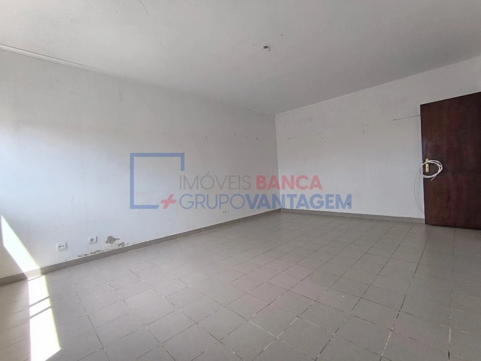 Apartamento T3 para Venda em Rio de Mouro Foto 3