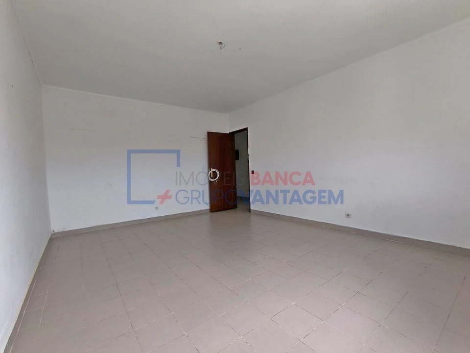 Apartamento T3 para Venda em Rio de Mouro Foto 5