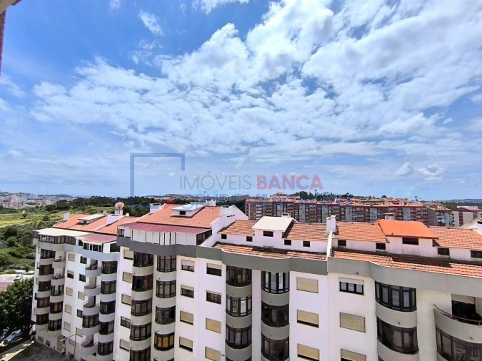 Apartamento T3 para Venda em Rio de Mouro Foto 11