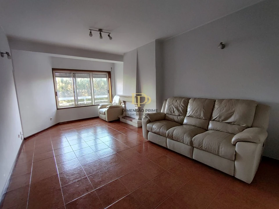 Apartamento T2 para Arrendamento em Aguas Santas Foto 1