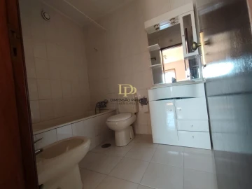 Apartamento T2 para Arrendamento em Aguas Santas