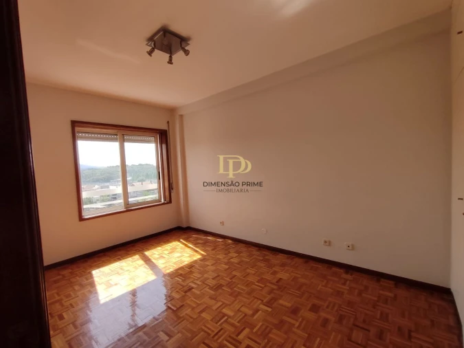 Apartamento T2 para Arrendamento em Aguas Santas Foto 6