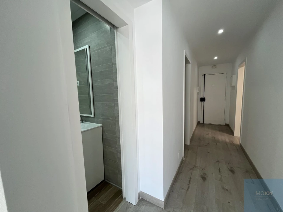 Apartamento T2 para Venda em Carnide Foto 15