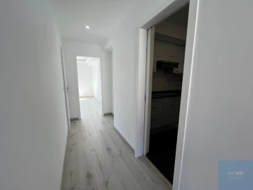 Apartamento T2 para Venda em Carnide