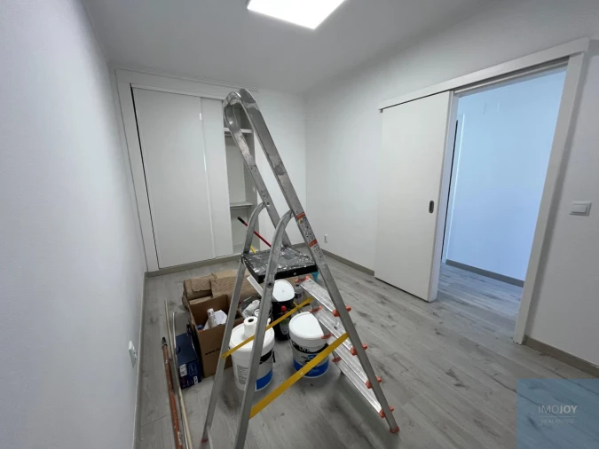 Apartamento T2 para Venda em Carnide Foto 22