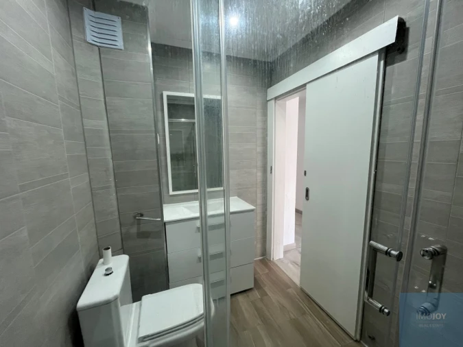 Apartamento T2 para Venda em Carnide Foto 30