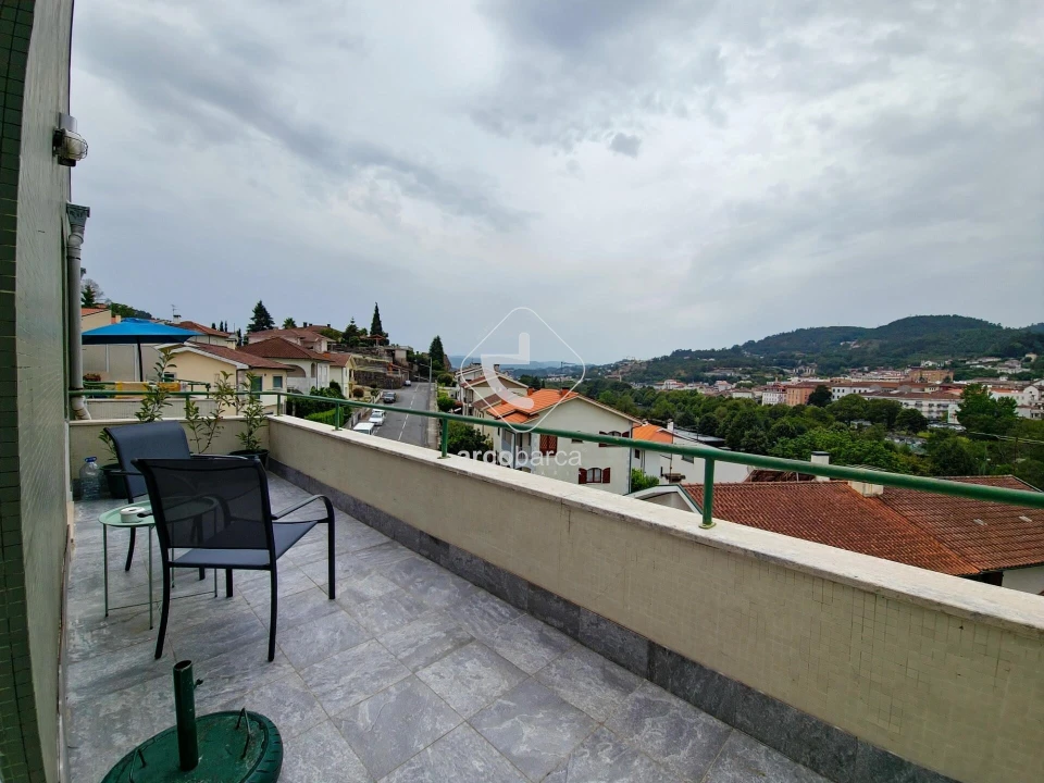 Apartamento T3 para Arrendamento férias em Arcos de Valdevez (São Paio) e Giela Foto 10