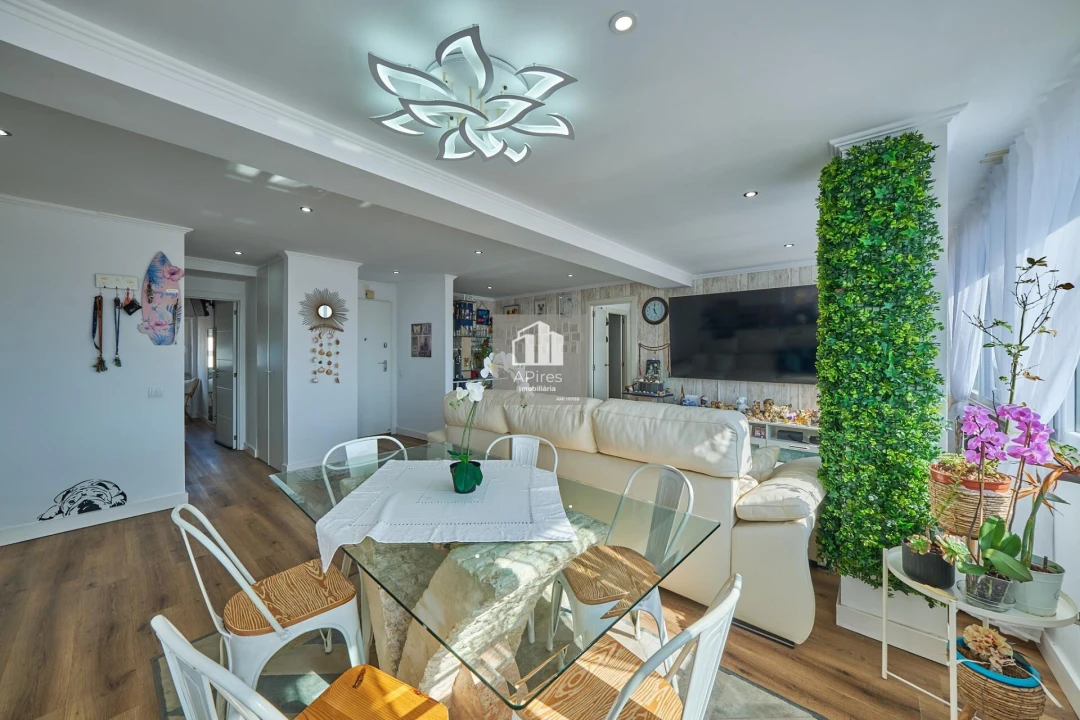 Apartamento T2 para Venda em Costa da Caparica Foto 6