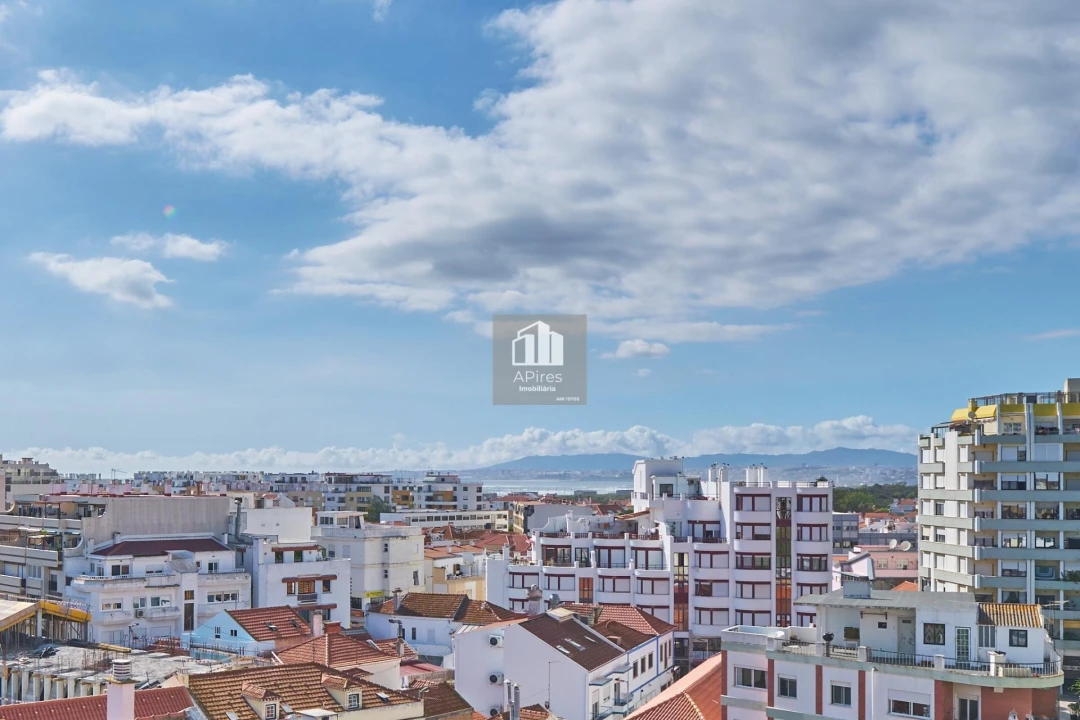 Apartamento T2 para Venda em Costa da Caparica Foto 26