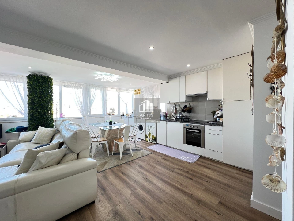 Apartamento T2 para Venda em Costa da Caparica Foto 1