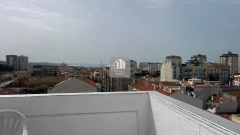 Apartamento T2 para Venda em Costa da Caparica