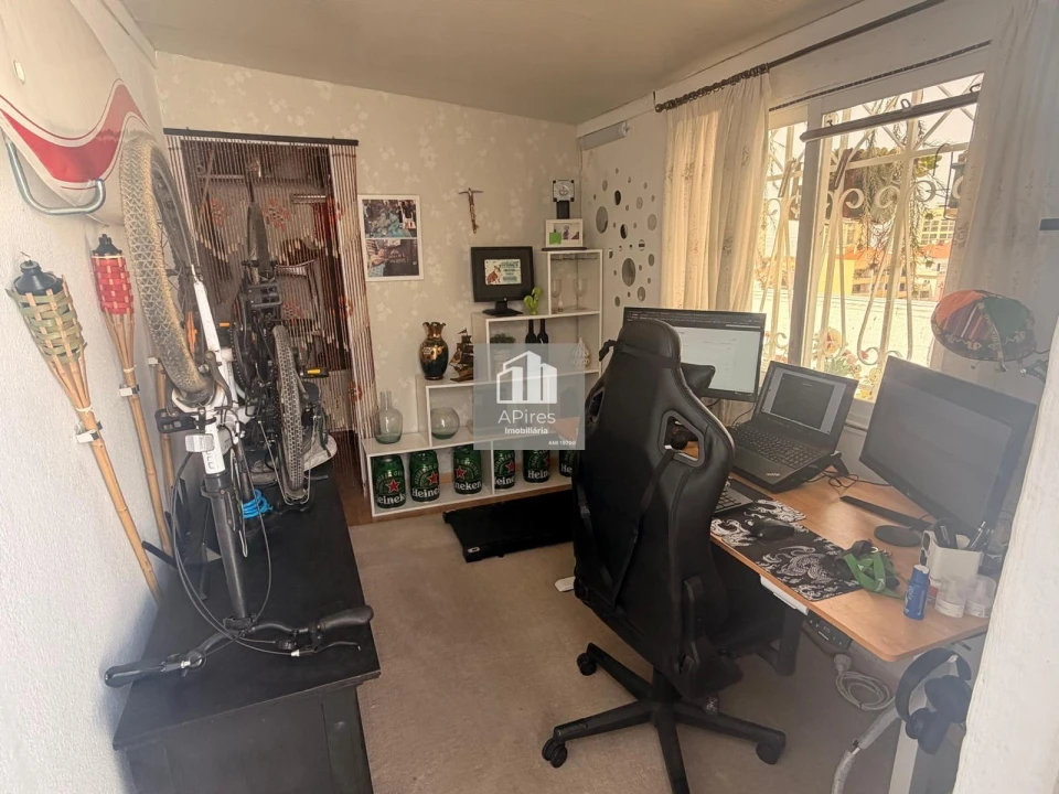 Apartamento T2 para Venda em Costa da Caparica Foto 27