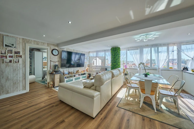 Apartamento T2 para Venda em Costa da Caparica Foto 3